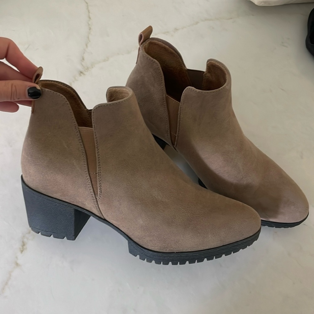 Dr. Scholl's Tan Ankle Boots